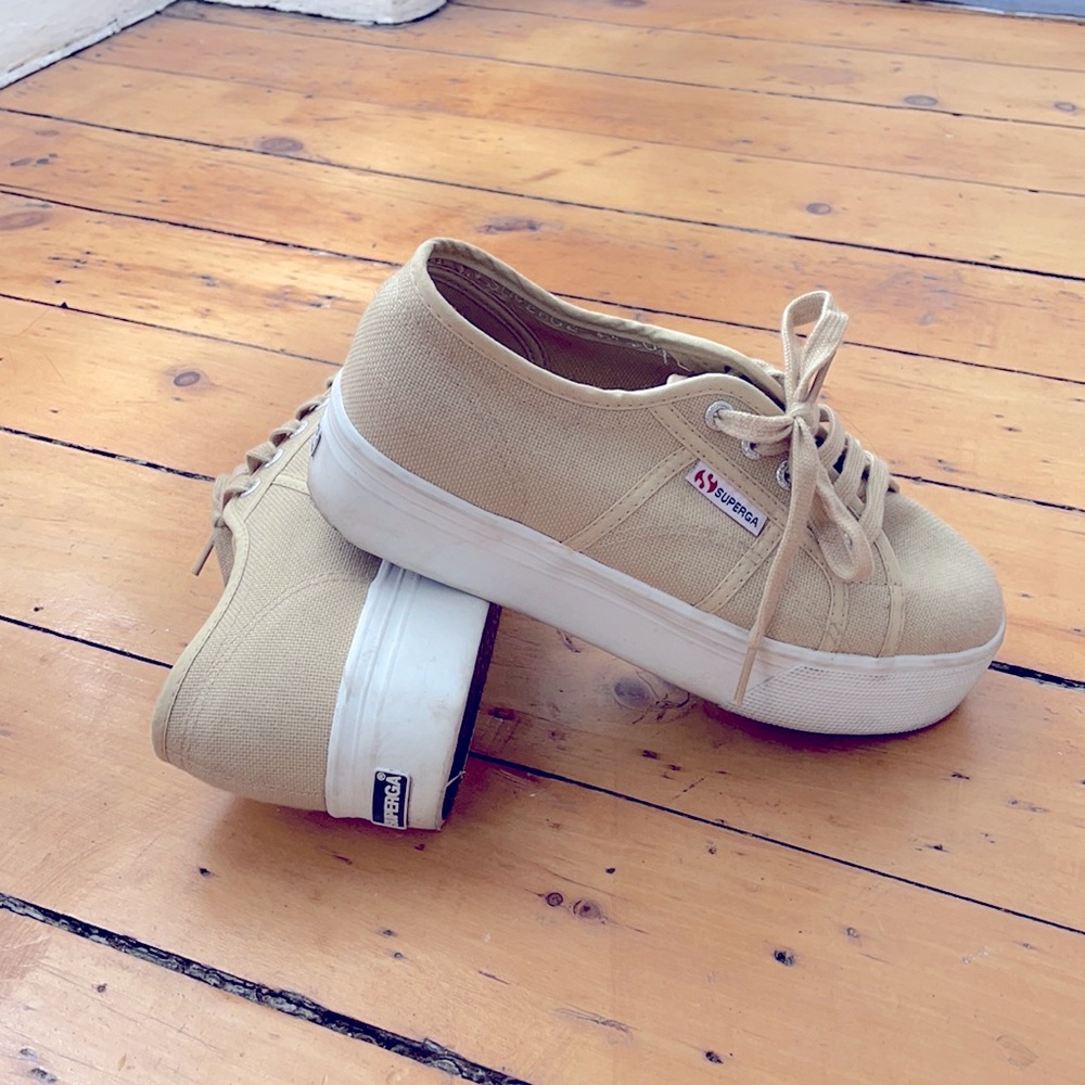 2790 ACOTW Beige Platform Sneakers